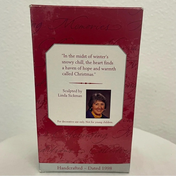 1998 Hallmark Keepsake Warm and Cozy Bird with Red Scarf Christmas Ornament. - Picture 3 of 12